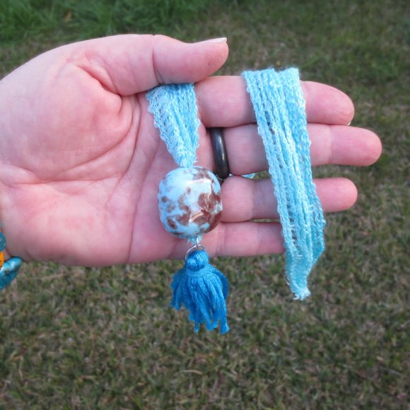 New Boho Fiber & Ceramic Hand Crafted Necklace - Picture 5 of 7